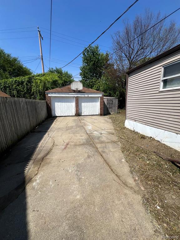 4643 Somerset Avenue, Detroit, MI 48224 — Photo 2