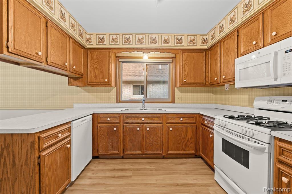 46690 BARBARA Drive, Macomb, MI 48044 — Photo 19