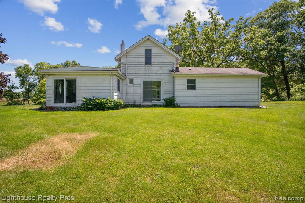 67640 W 8 MILE Road, South Lyon, MI 48178 — Photo 38