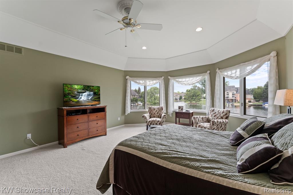 9210 Twin Lakes Drive, White Lake, MI — Photo 32