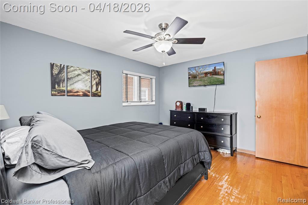 1544 Dorthen Avenue, Grosse Pointe Woods, MI 48236 — Photo 25