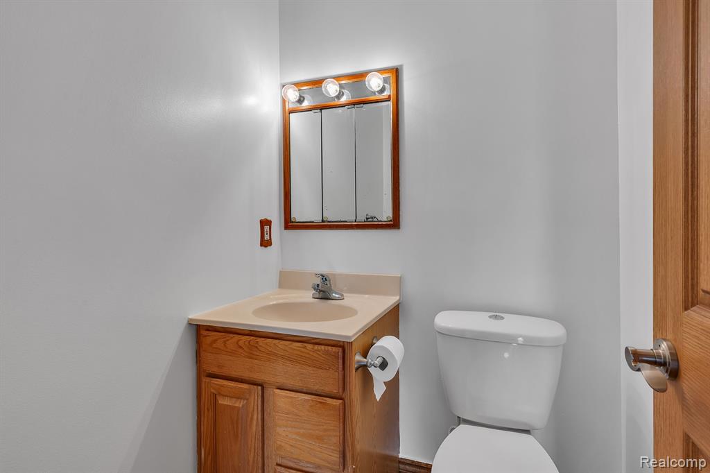 8425 Duffield Road, Flushing, MI 48433 — Photo 25