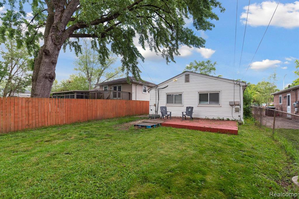 6057 Sylvia Street, Taylor, MI 48180 — Photo 24