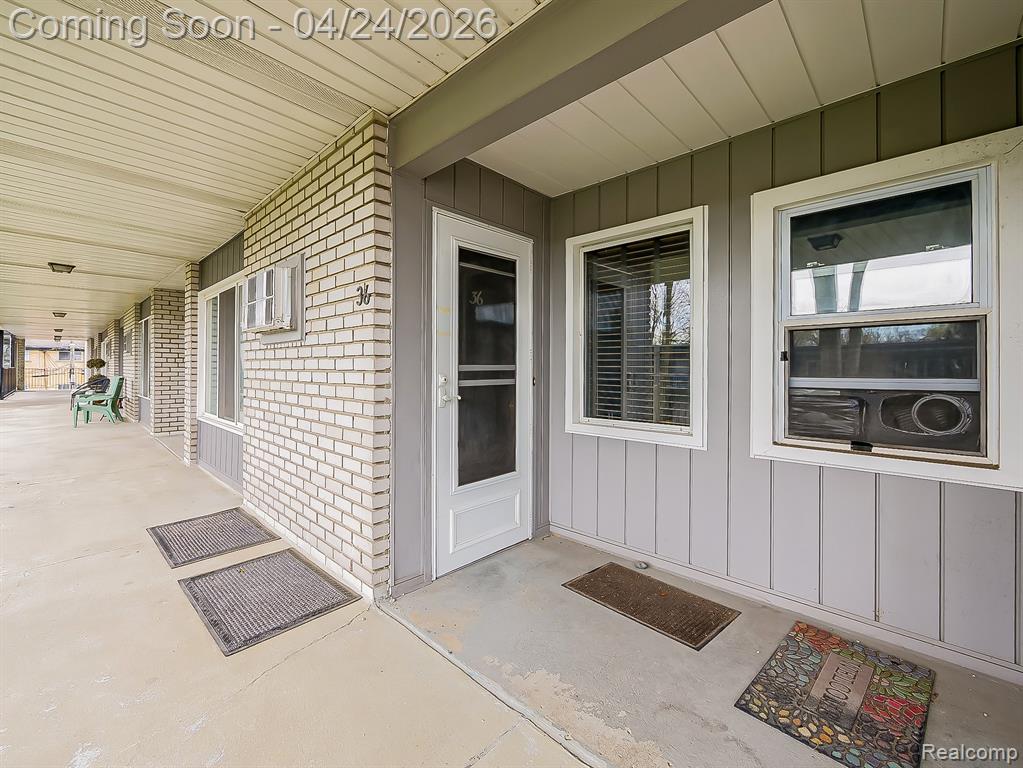 3433 Hillside Drive, 36, Royal Oak, MI 48073 — Photo 17
