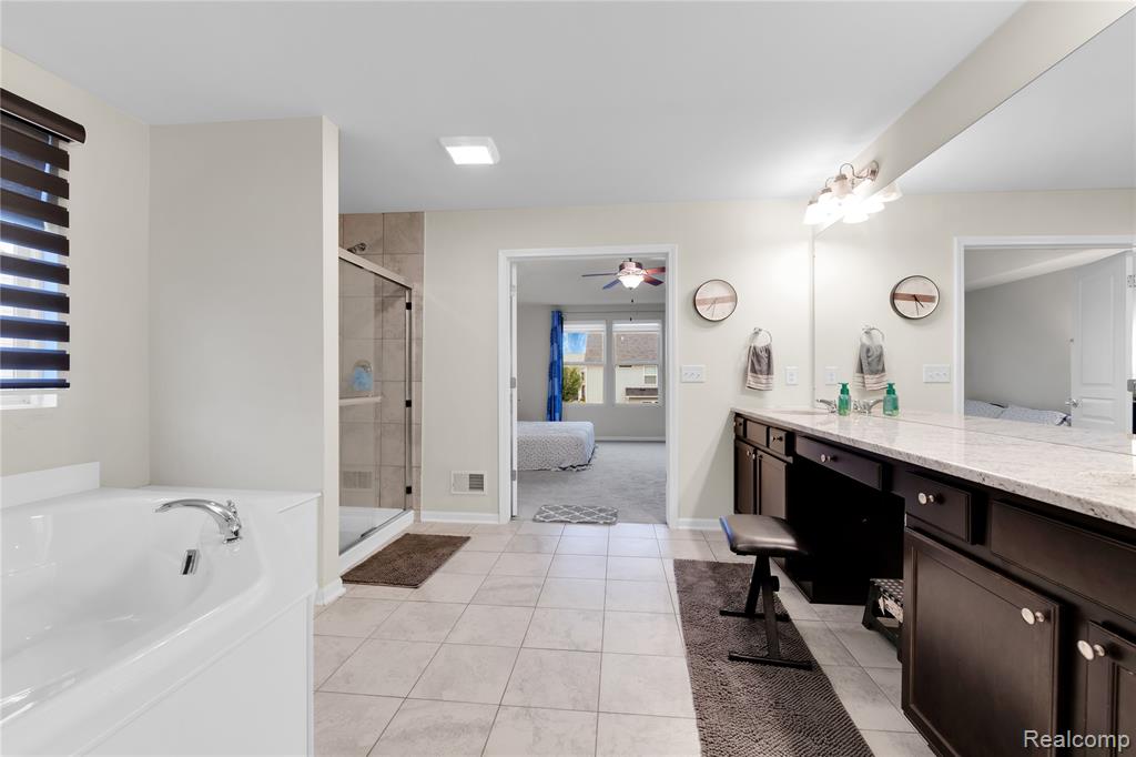 49633 Malten Drive, Macomb, MI 48044 — Photo 22