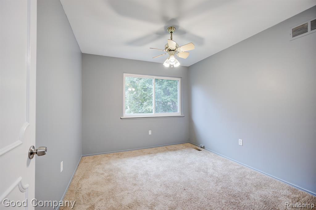 2030 WICKHAM Street, Royal Oak, MI 48073 — Photo 31