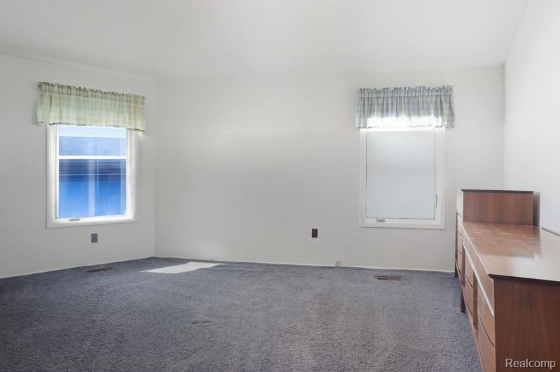 9136 Shinanguag Drive, Goodrich Vlg, MI — Photo 19