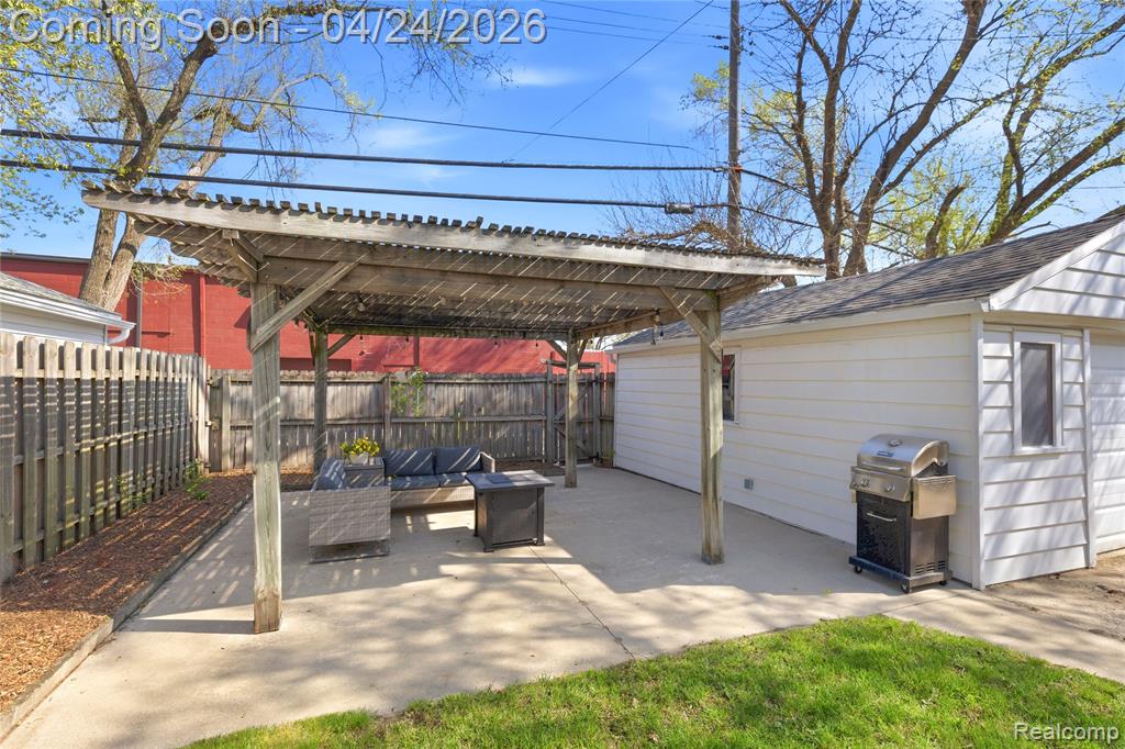 8570 Troy Street, Oak Park, MI 48237 — Photo 24