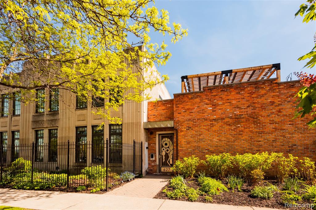 627 W Alexandrine Street, 1, Detroit, MI 48201 — Photo 2