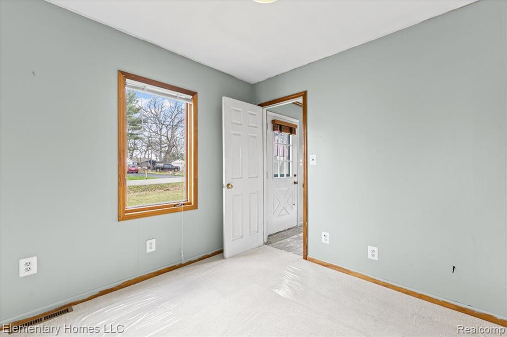 2158 Oaknoll Street, Auburn Hills, MI 48326 — Photo 17