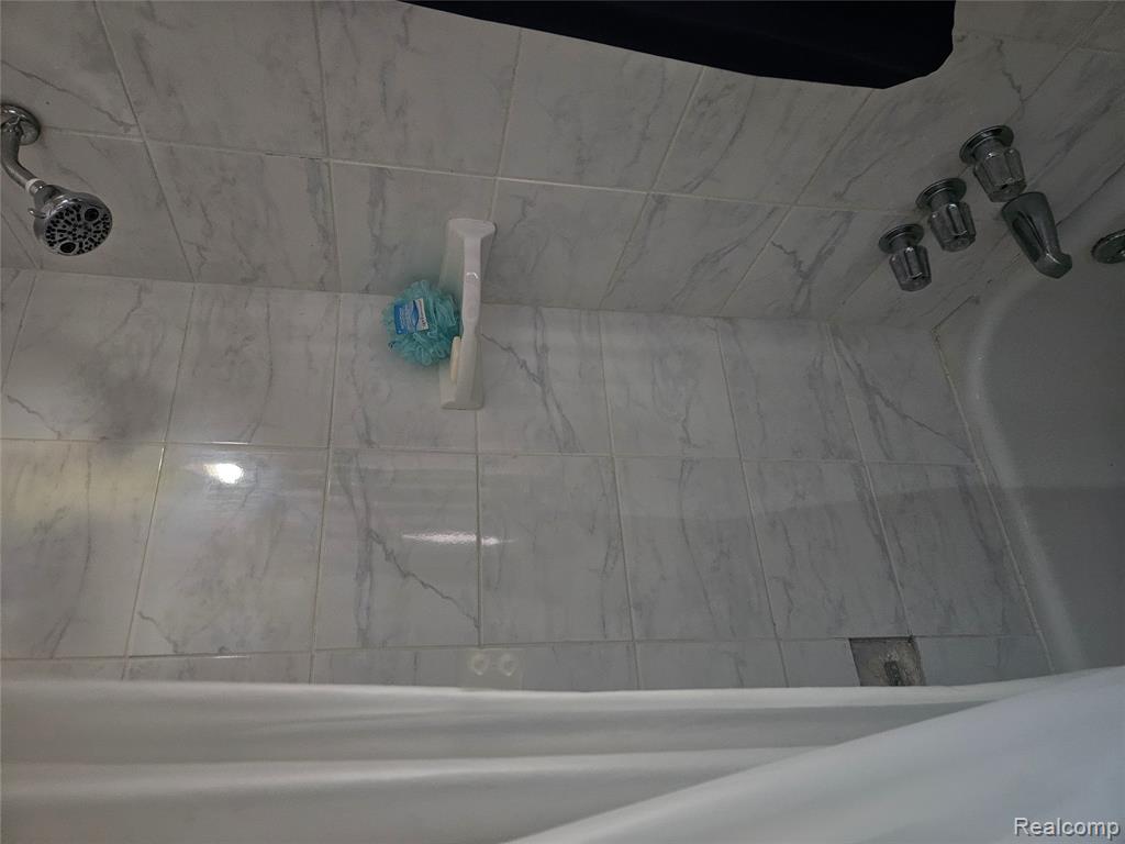 7374 Ellsworth Street, Detroit, MI 48238 — Photo 13