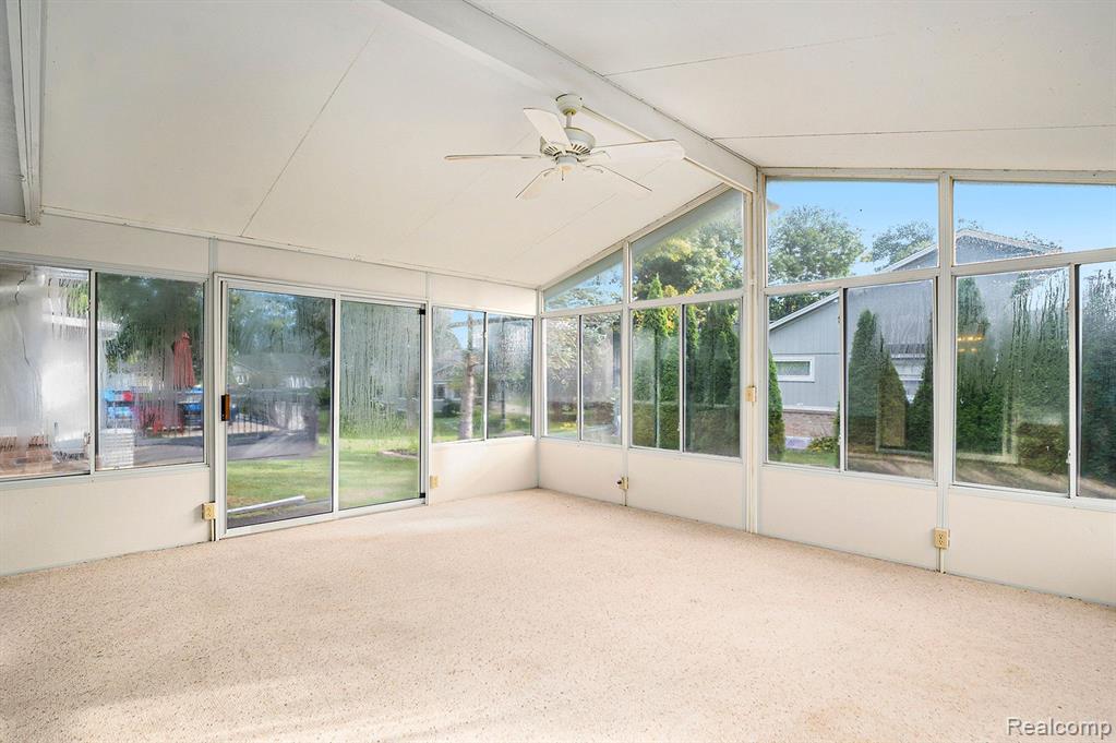 5509 HICKORY Circle, Flushing, MI 48433 — Photo 22