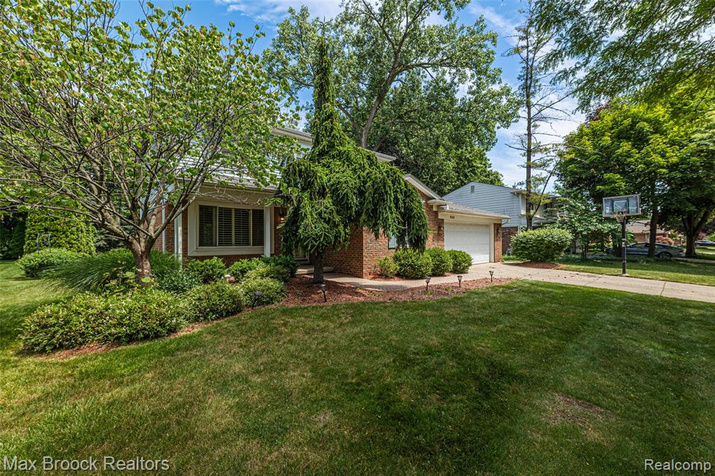 683 Thurber Drive, Troy, MI 48085 — Photo 3