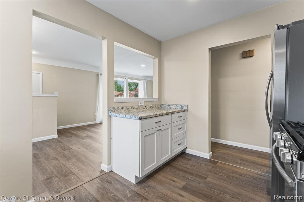 9077 Riverview Avenue, Redford, MI 48239 — Photo 14