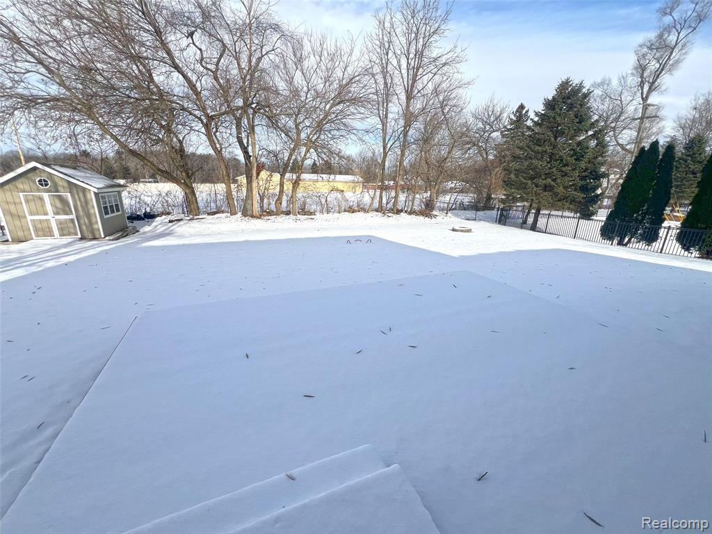 47546 Belmont Drive, Belleville, MI 48111 — Photo 48