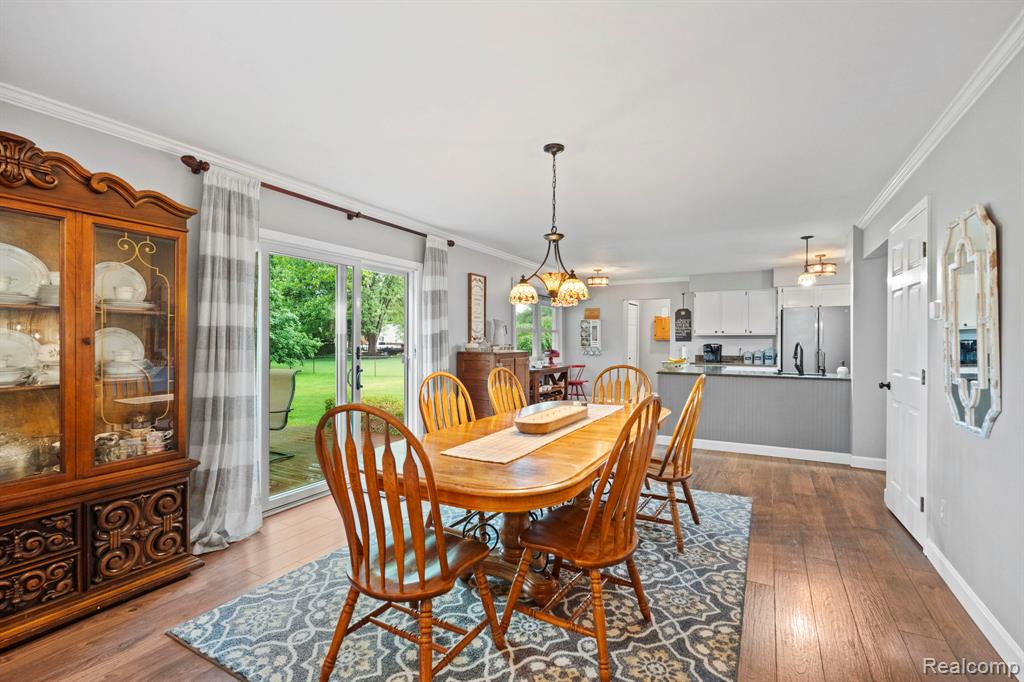 4386 Kelly Circle Drive, Commerce Twp, MI 48390 — Photo 15