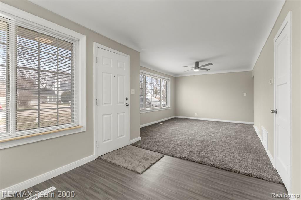 23245 Annapolis Street, Dearborn Heights, MI 48125 — Photo 9