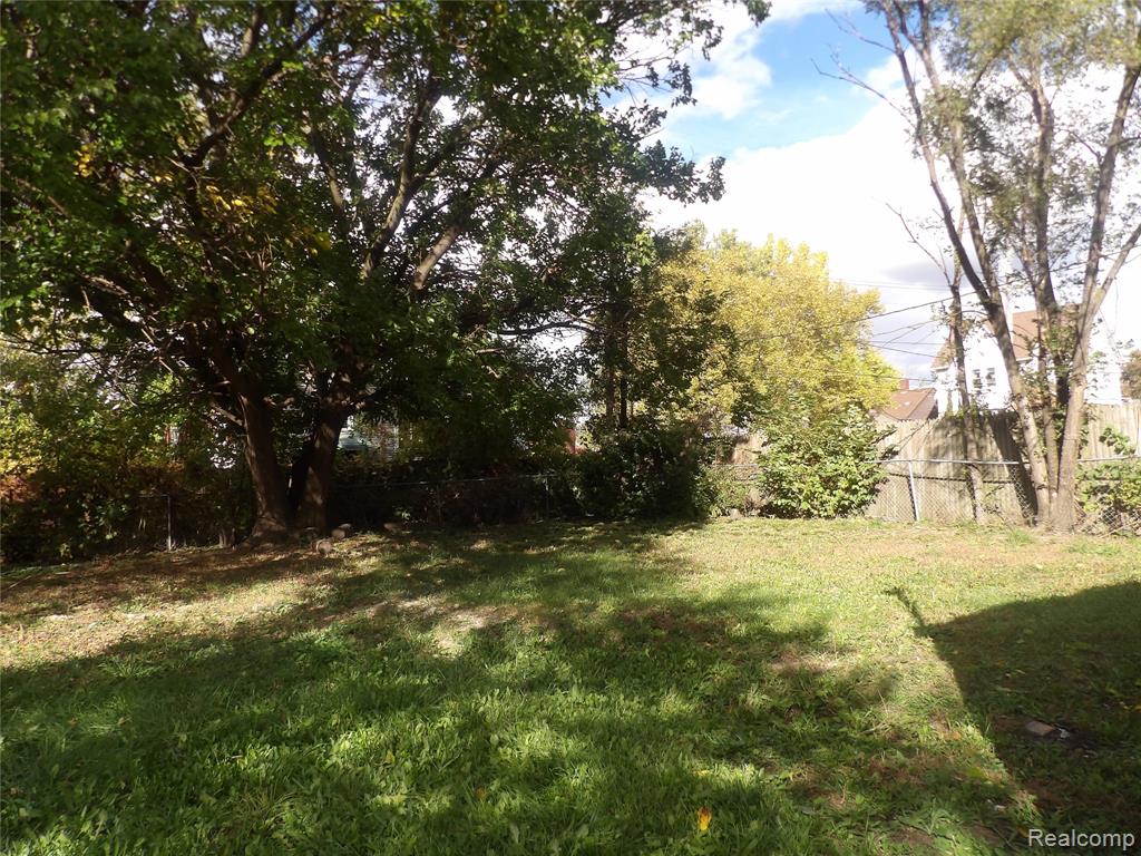 11035 Portlance Street, Detroit, MI 48205 — Photo 10