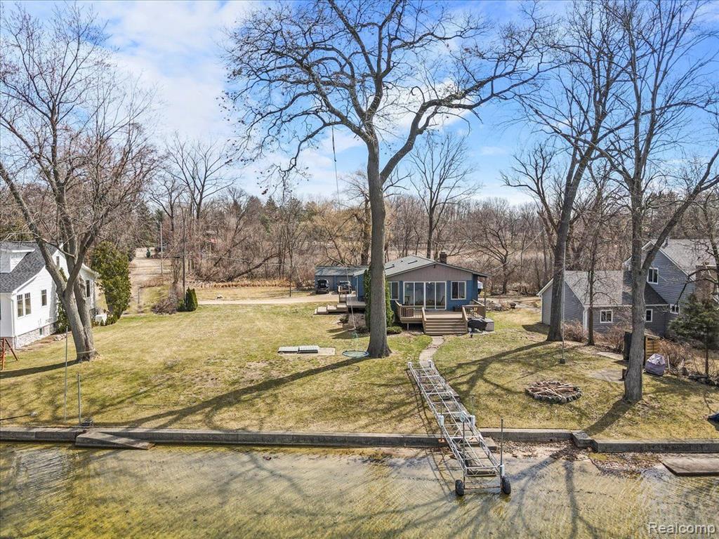 3965 Burnet Road, Commerce Twp, MI 48382 — Photo 45