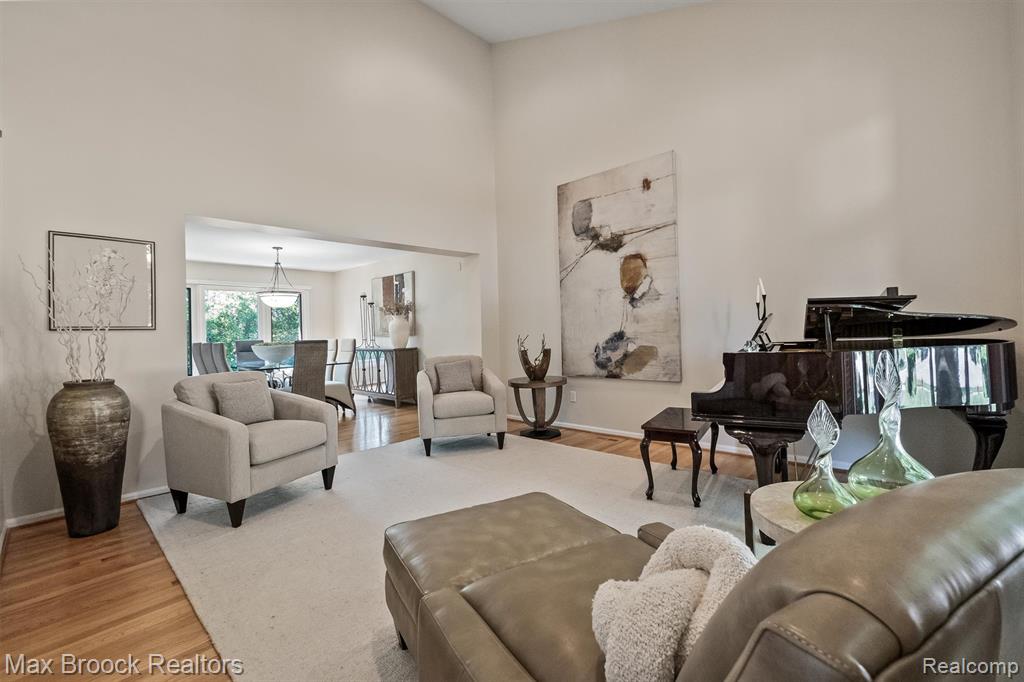 5101 Village Commons Drive, West Bloomfield, MI — Photo 9