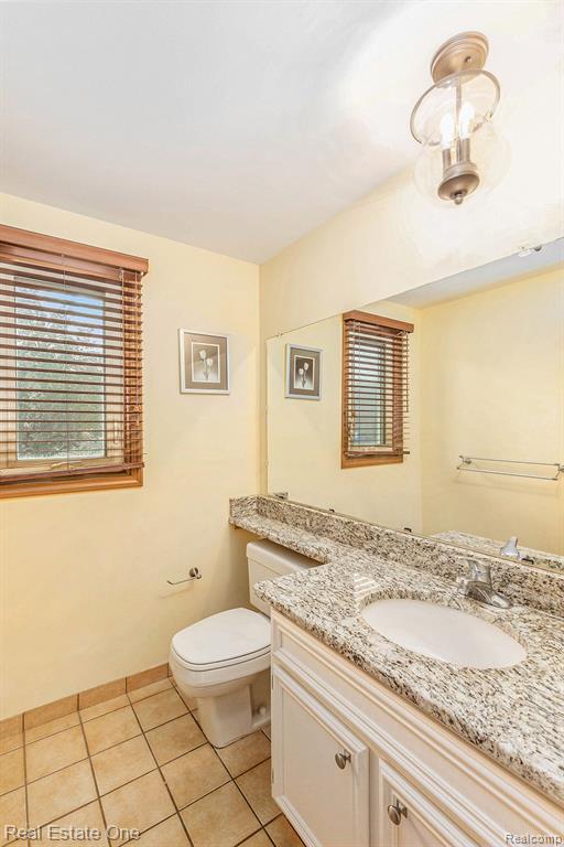 5185 SAFFRON Drive, Troy, MI 48085 — Photo 7