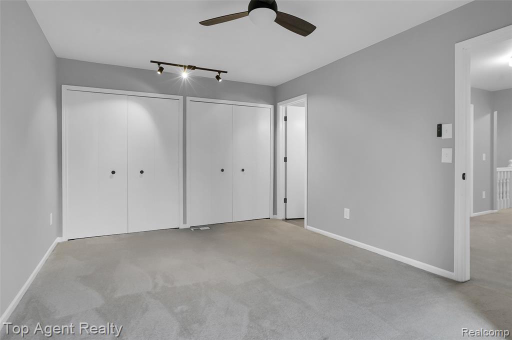 43088 W Kirkwood Drive, Clinton Twp, MI 48038 — Photo 29