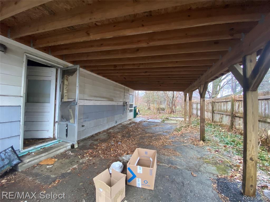 5008 Southgate Avenue, Lansing, MI 48910 — Photo 6