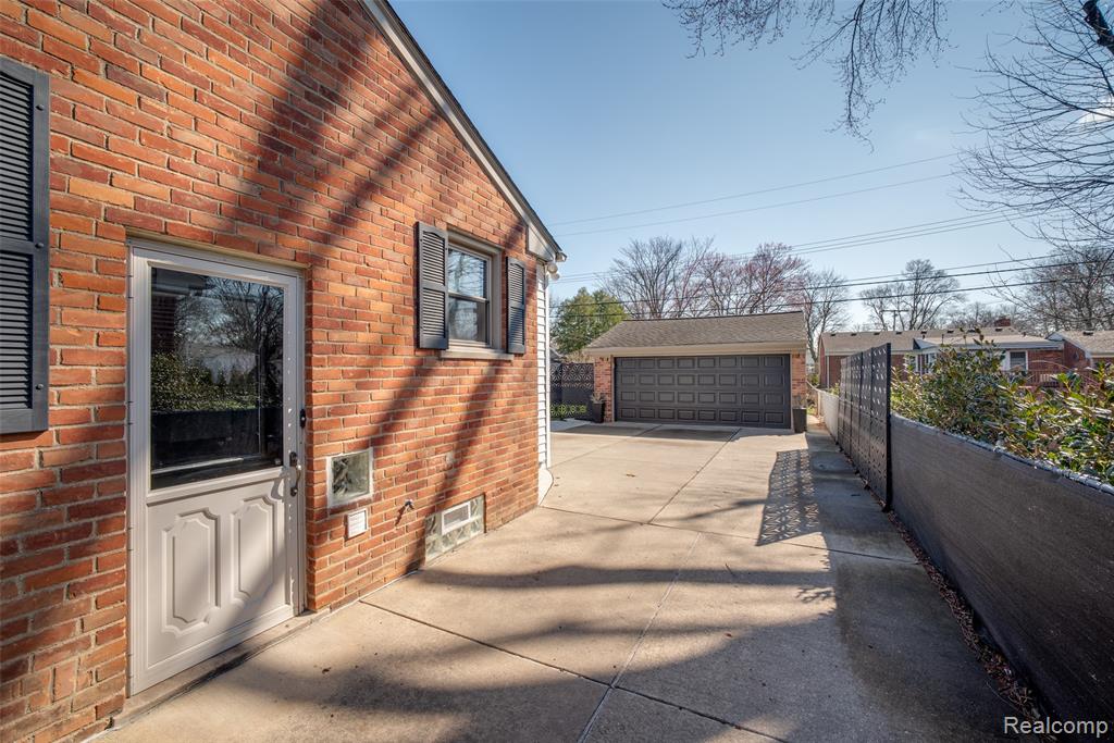 9614 Shadyside Street, Livonia, MI 48150 — Photo 25