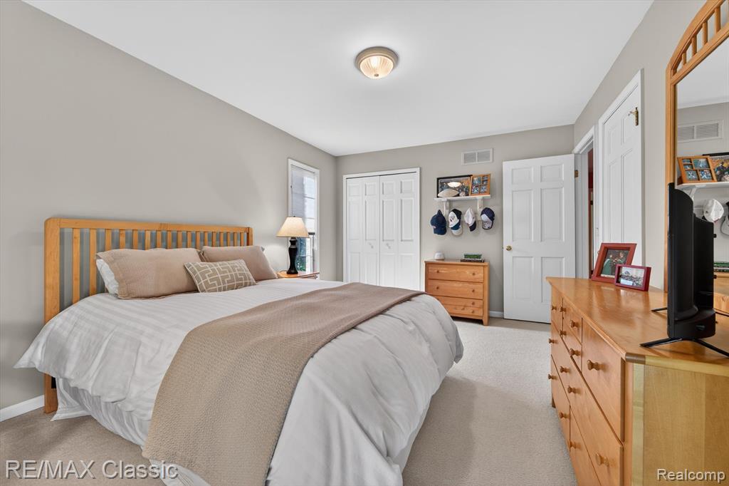 12648 Portsmouth Court, Plymouth, MI 48170 — Photo 23
