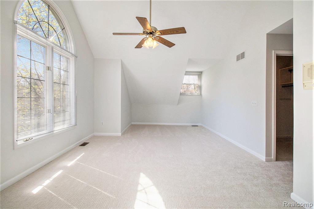 4592 GLEN EAGLES Drive, Brighton, MI 48116 — Photo 24