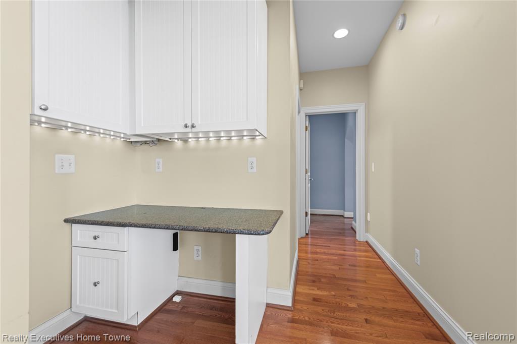 5802 Lakeshore Road, Fort Gratiot, MI 48059 — Photo 29