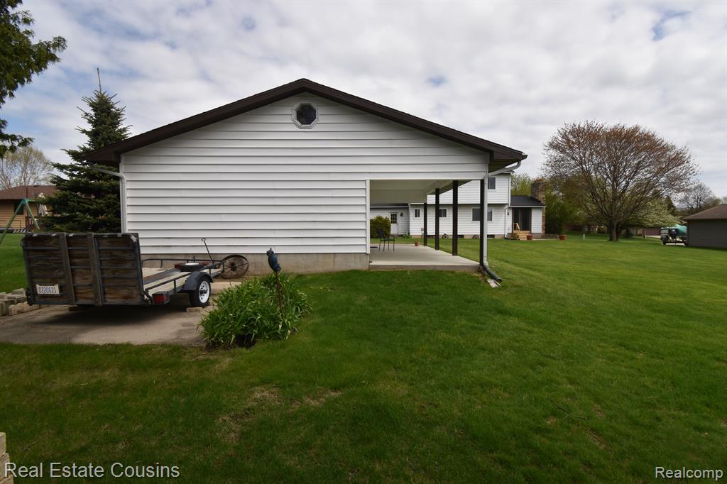 9036 ORCHARD VIEW Drive, Grand Blanc, MI 48439 — Photo 24