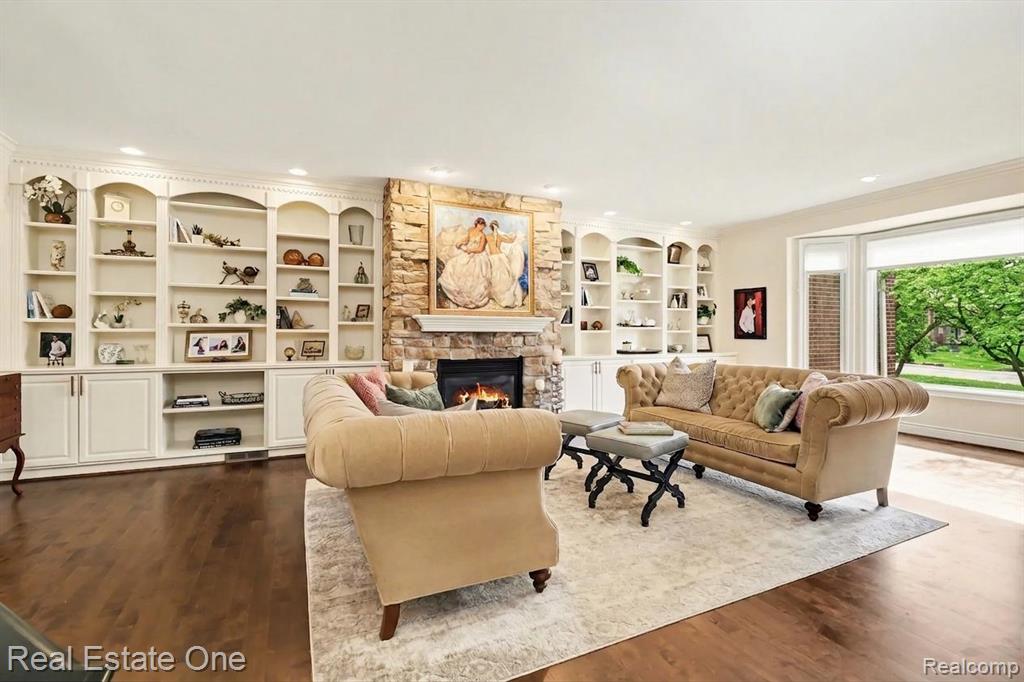 960 Hill Hollow Lane, Milford, MI 48381 — Photo 6
