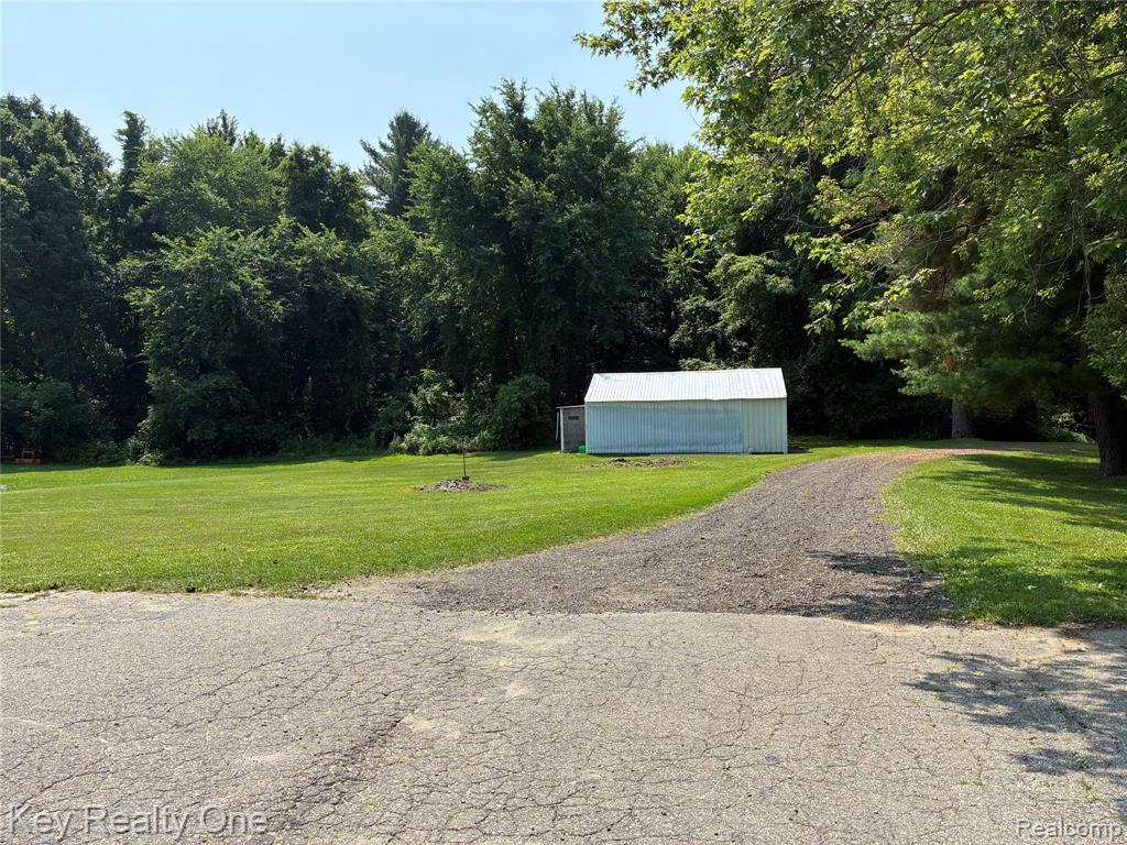 1000 W Predmore Road, Oakland, MI — Photo 11