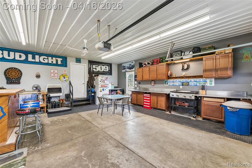 12420 Kipp Road, Goodrich Vlg, MI — Photo 34