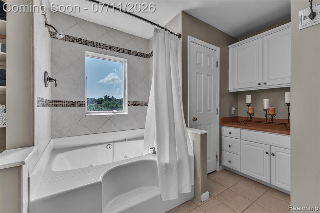 10146 Marshall Road, South Lyon, MI 48178 — Photo 27