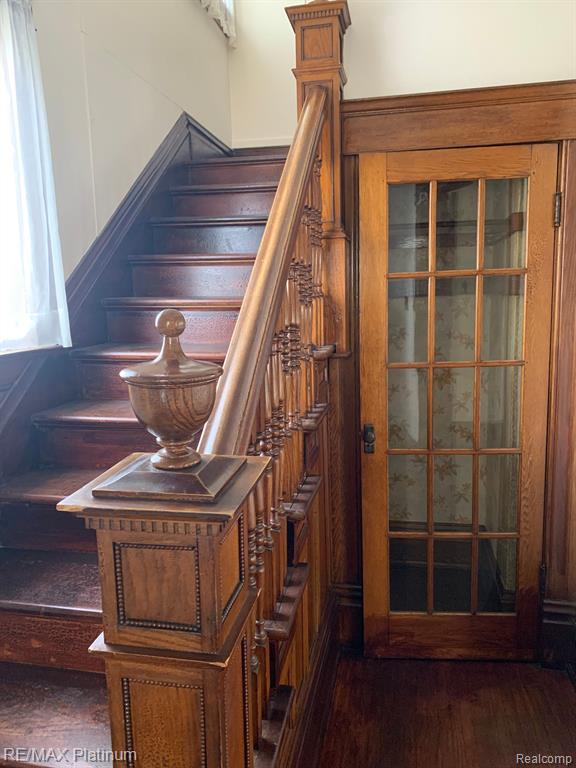 403 E CLINTON Street, Howell, MI 48843 — Photo 4