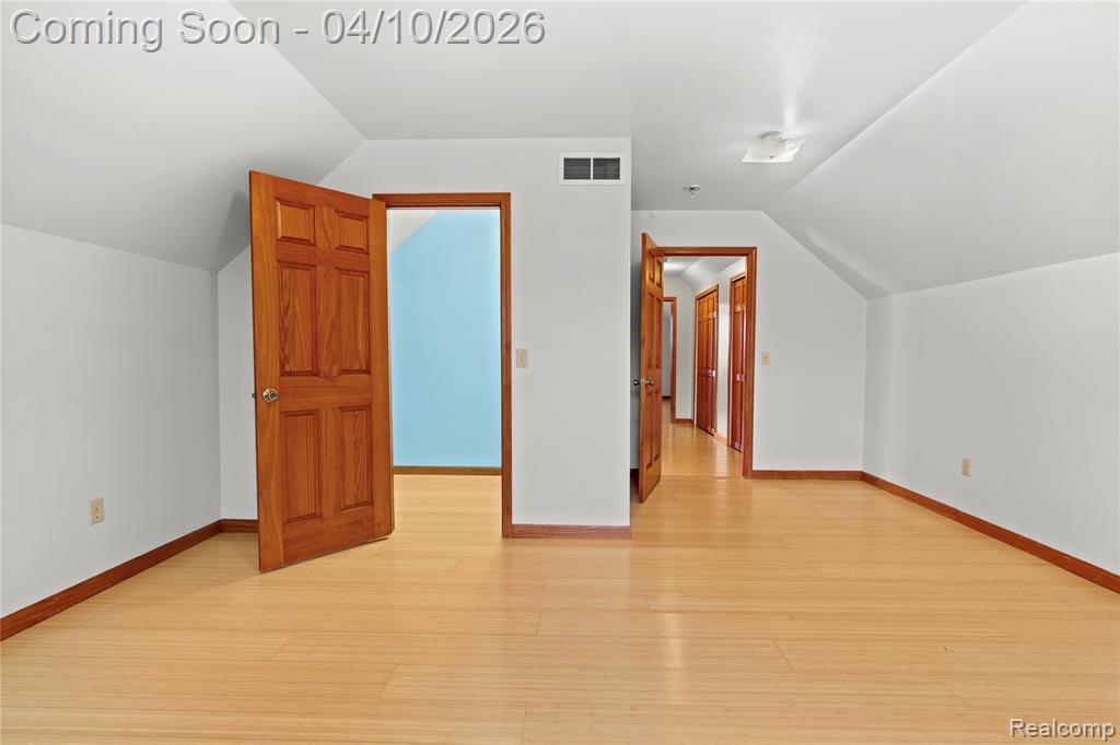 6490 E Coldwater Road, Flint, MI 48506 — Photo 31