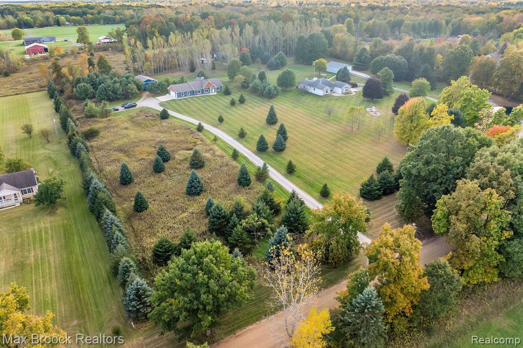 6300 HAZARD Road, Fenton, MI 48430 — Photo 41