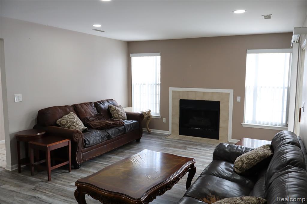 5212 Pine Aires Drive, Sterling Heights, MI 48314 — Photo 5