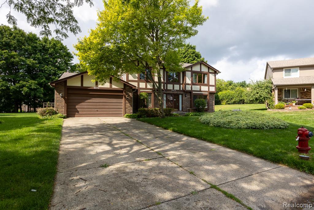 6275 Fairbrook Court, West Bloomfield, MI — Photo 3