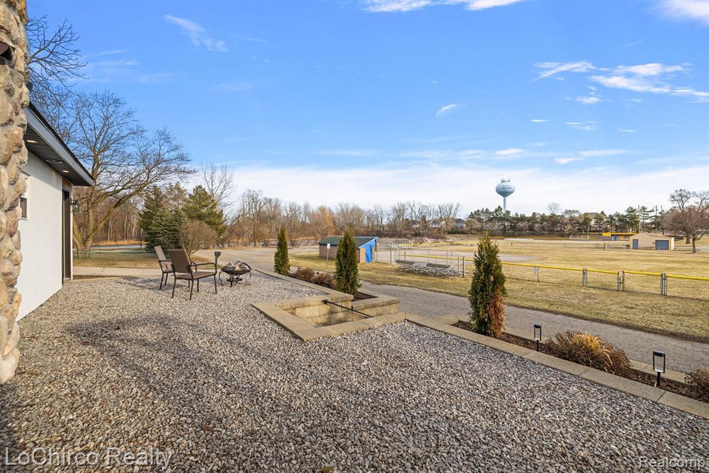 76 S GLASPIE Street, Oxford, MI 48371 — Photo 39