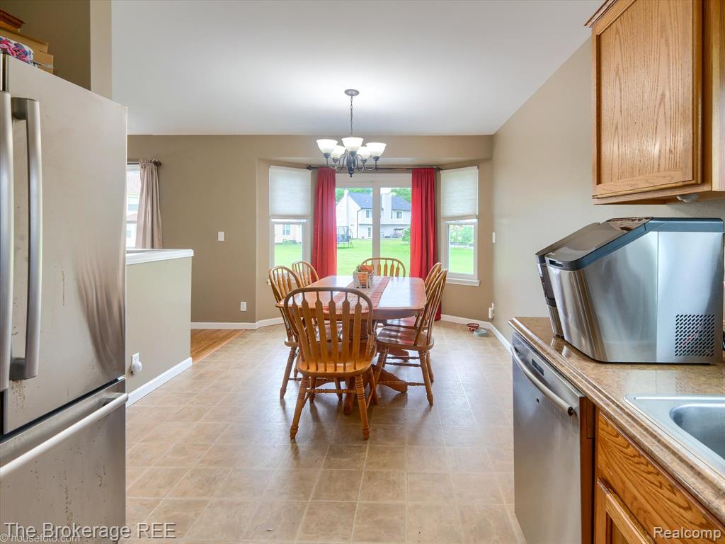 822 Alana Court, Davison, MI 48423 — Photo 22