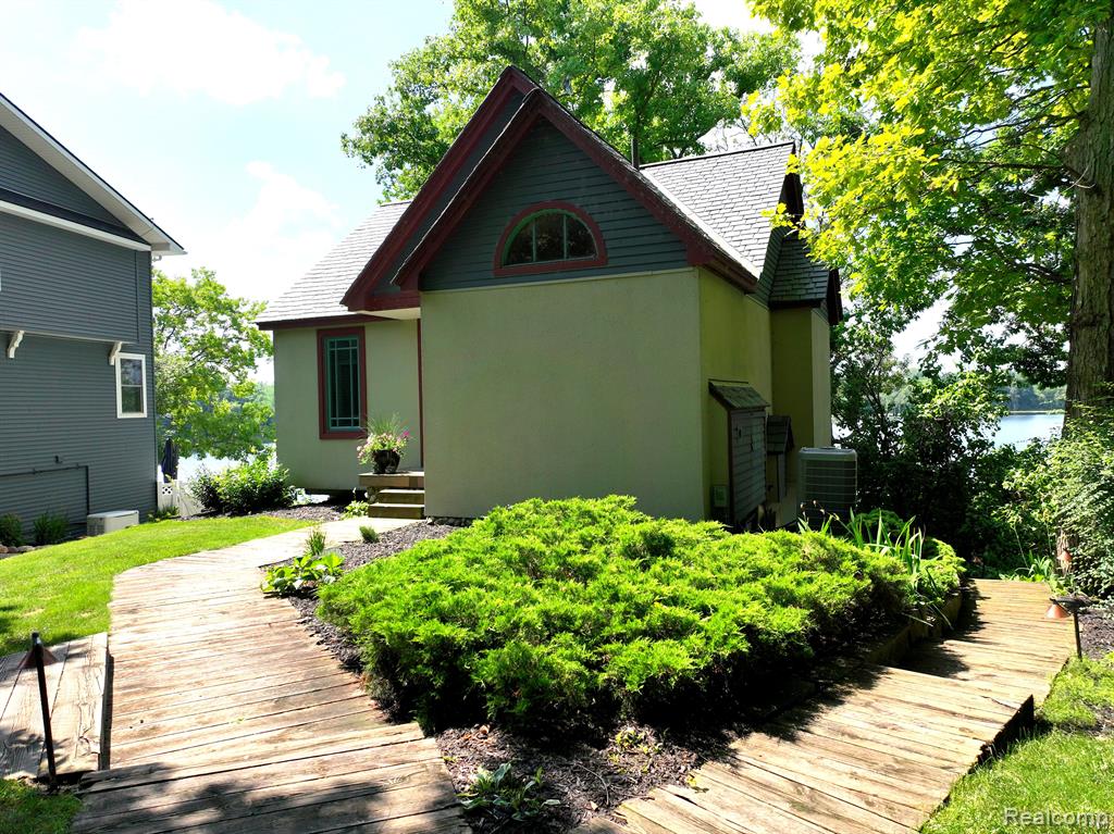 857 HURLEY Drive, Howell, MI 48843 — Photo 40