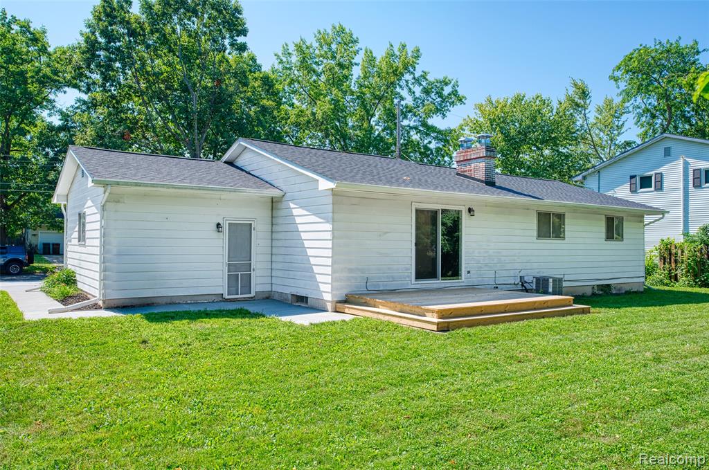 6201 Lerner Way, Lansing, MI 48911 — Photo 25