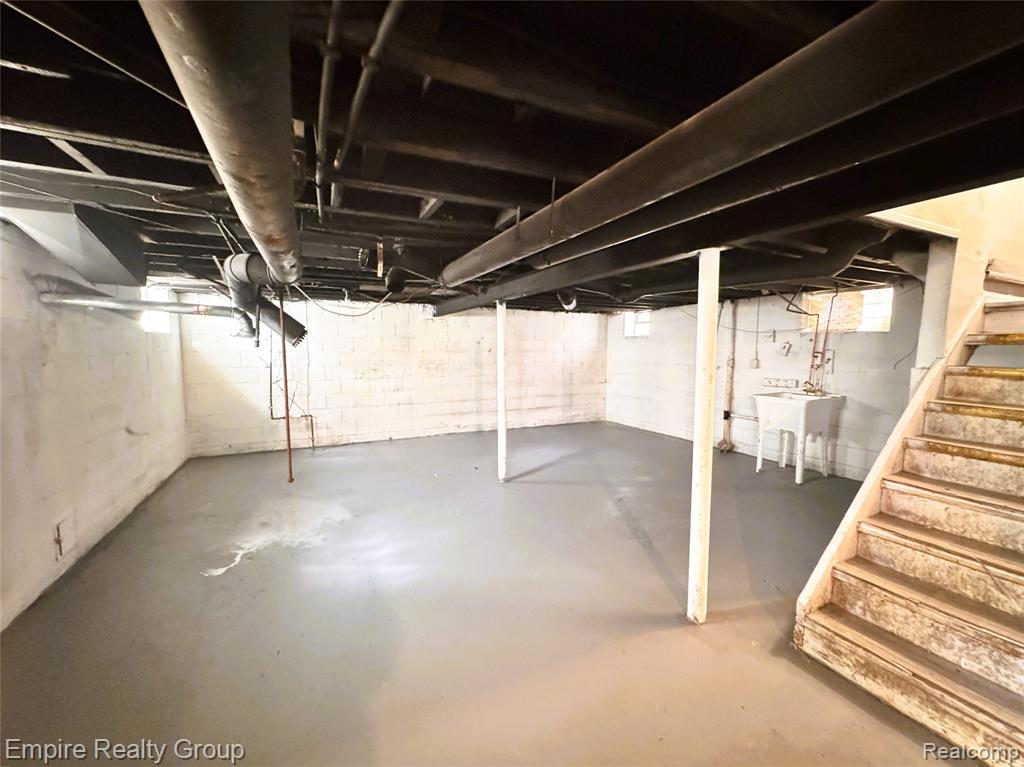 9646 Ward Street, Detroit, MI 48227 — Photo 27