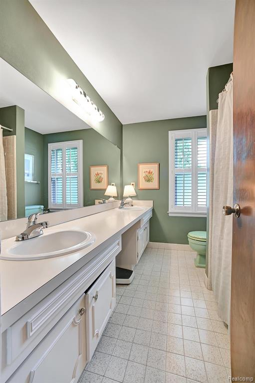 530 WHITEHALL Road, Bloomfield Hills, MI 48304 — Photo 45