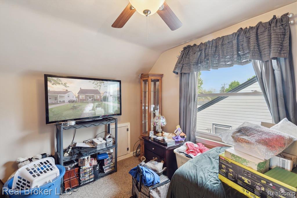 973 FORD Boulevard, Lincoln Park, MI 48146 — Photo 12