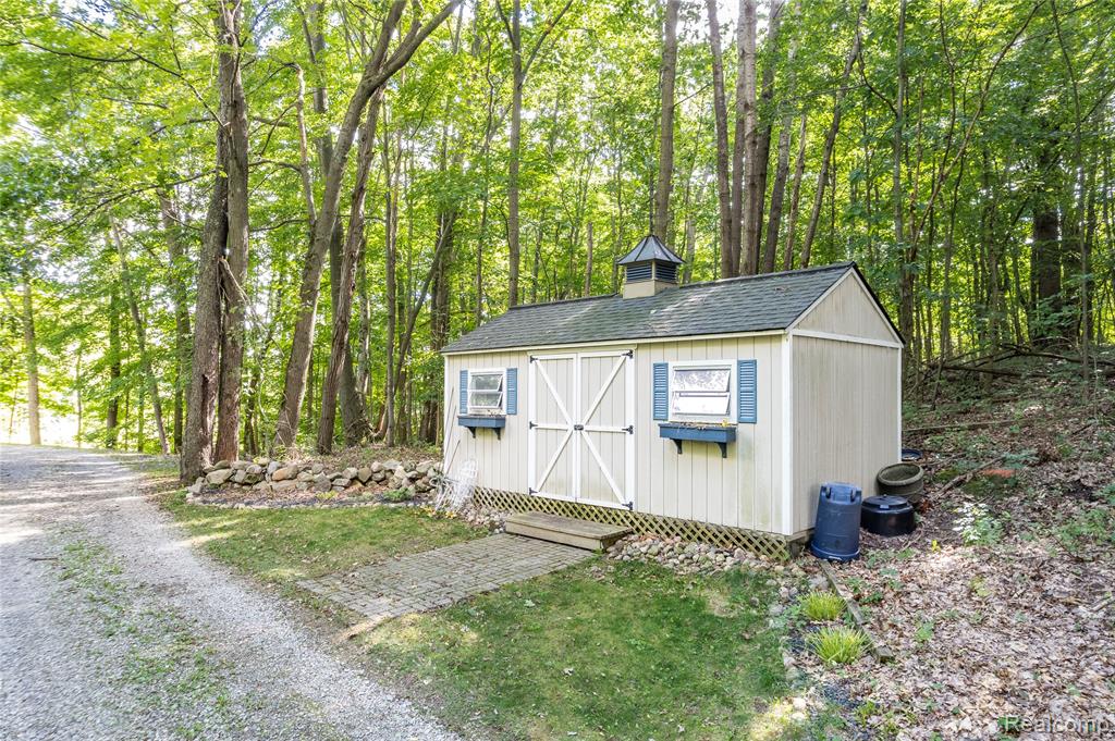 1613 Tu Van Trail, Leonard, MI 48367 — Photo 44