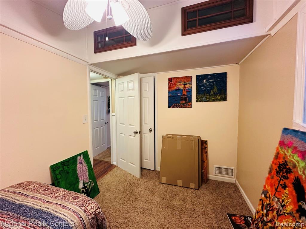 10461 9 Mile Road, Whitmore Lake, MI 48189 — Photo 17